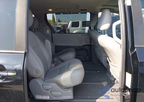 2019 Toyota Sienna Xle 7 Passenger from USA, damaged, VIN 5TDDZ3DC3KS220715